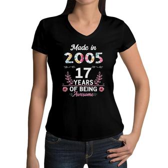 17 Years Old Gifts 17Th Birthday Born In 2005 Women Girls Women V-Neck T-Shirt | Mazezy