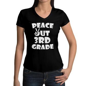 Kids Kids Peace Out 3Rd Grade For Graduation 2018 Ver2 Women V-Neck T-Shirt | Mazezy