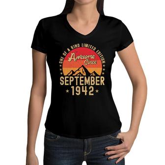 Retro Sunset Birthday Awesome Since September 1942 Women V-Neck T-Shirt - Seseable
