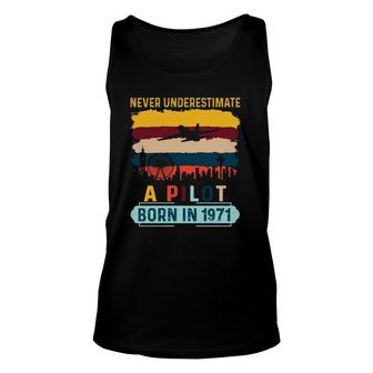 Pilot 50Th Birthday Born 1971 Never Underestimate Airplane Dad Cityscape Vintage Tank Top | Mazezy