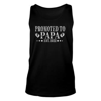 Promoted To Papa 2022 New Dad First Time Grandpa Father's Day Tank Top | Mazezy
