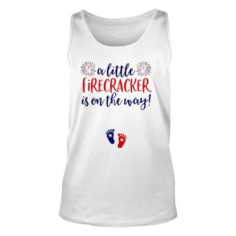 Womens 4Th Of July Pregnancy Announcement Couples Baby Reveal Tank Top | Mazezy