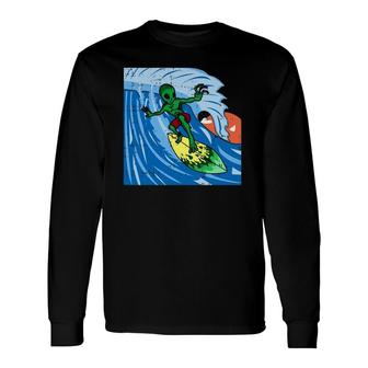 Alien Surfing Ocean Wave Surfboard Cool Vacation Surfer Long Sleeve T-Shirt T-Shirt | Mazezy
