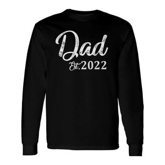 Pocket Dad Est 2022 Father's Day Promoted To Daddy 2022 Ver2 Long Sleeve T-Shirt T-Shirt | Mazezy