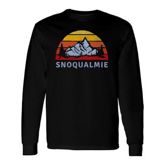 Snoqualmie Washington Retro Mountain Sunset Long Sleeve T-Shirt T-Shirt | Mazezy