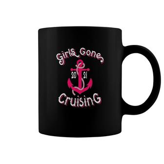 Girls Gone Cruising 2021 Vacation Party Coffee Mug | Mazezy