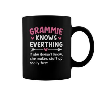 Grammie Knows Everything Vintage Mother's Day Grandma Coffee Mug | Mazezy
