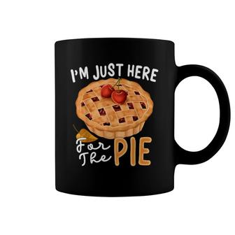 I'm Just Here For The Pie Thanksgiving Food Joke Coffee Mug | Mazezy DE