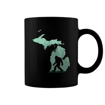 Michigan Bigfoot T-shirt Coffee Mug - Thegiftio UK
