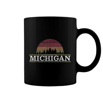 Michigan Vintage Retro Nature Outdoor Souvenir Gift Coffee Mug - Thegiftio UK