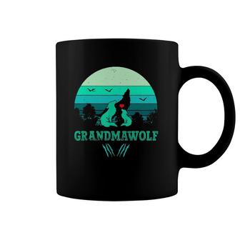 Vintage Sunset Grandmawolf - Wolf Lover Grandma Mother's Day Coffee Mug | Mazezy