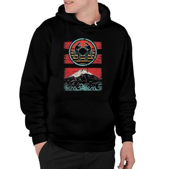 Crab Lover Retro Crabbing Vintage 80S Style Fishing Hunting Hoodie | Mazezy