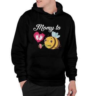 Mommy To Bee Funny Pregnancy Announcement Mother To Be 1St Mom New Parent New Dad Mom Baby Hoodie - Thegiftio UK