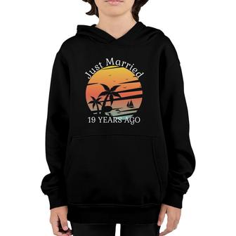 19Th Wedding Anniversary Cruise Just Married 19 Years Gift Youth Hoodie | Mazezy