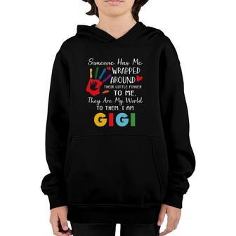 Someone Has Me Wrapped Arround Their Little Finger To Me Gigi Grandma Colors Hand Youth Hoodie | Mazezy