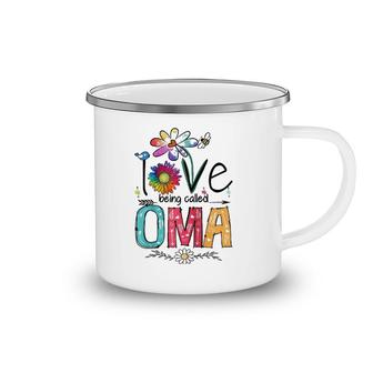 I Love Being Called Oma Daisy Flower Cute Mother's Day Raglan Baseball Tee Camping Mug | Mazezy