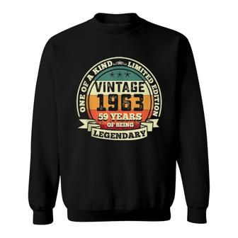 59Th Birthday Vintage Retro Legendary 1963 59 Years Old Sweatshirt | Mazezy AU