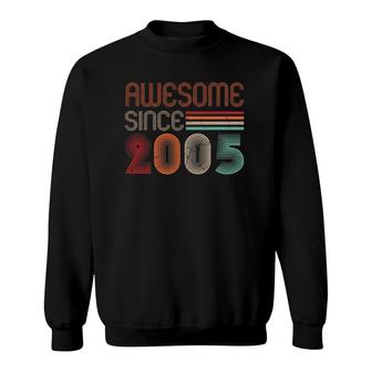 Awesome Since 2005 Vintage 17 Yr Old Boy Girls 17Th Birthday Sweatshirt | Mazezy