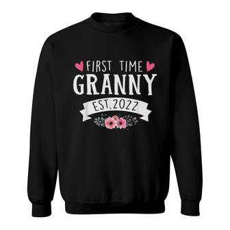 First Time Granny 2022 Granny To Be Announcement Sweatshirt | Mazezy