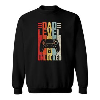 Gamer Pregnancy Announcement Dad Level Unlocked To Be Father Sweatshirt | Mazezy