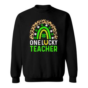 Leopard Rainbow One Lucky Teacher St Patrick's Day 2022 Ver2 Sweatshirt | Mazezy