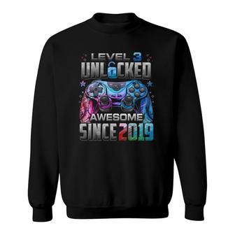 Level 3 Unlocked Awesome Since 2019 3Rd Birthday Gaming Sweatshirt | Mazezy