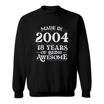 Made In 2004 18 Years Of Being Awesome Dog Mummy Mothers Day Sweatshirt - Thegiftio UK