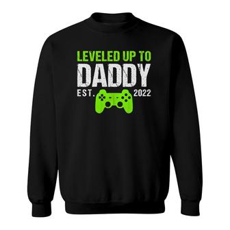 Mens Funny Gamer Daddy Vintage Design Leveled Up To Daddy 2022 Ver2 Sweatshirt | Mazezy