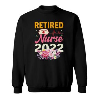 Retired Nurse 2022 Vintage Retirement Gifts Sweatshirt | Mazezy