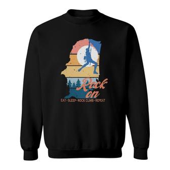 Retro Vintage Rock Climbing Lover Gift Sweatshirt | Mazezy