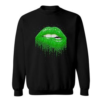 Sexy Irish Lips Kiss St Patricks Day Green Shamrock Sweatshirt - Thegiftio UK
