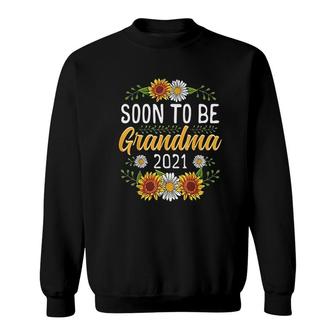 Soon To Be Grandma 2021 Sweatshirt | Mazezy
