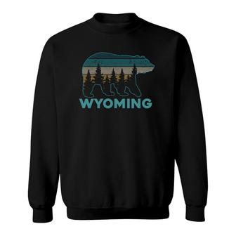 Wyoming Vintage Grizzly Bear Nature Hiking Souvenir Gift Sweatshirt | Mazezy