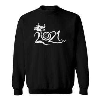 Year Of The Ox 2021 Chinese Zodiac Artistic Astrology Gifts Sweatshirt | Mazezy