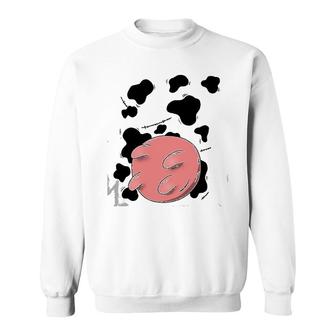 Cow Udder Easy Halloween Costume Sweatshirt | Mazezy AU