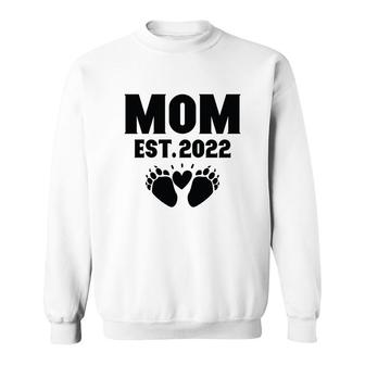 Great First Mothers Day 2022 Design For Mom Est 2022 Gift For Mom Sweatshirt - Thegiftio