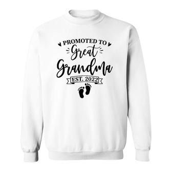 Promoted To Great Grandma Est 2022 Great Grandmother Gift Sweatshirt | Mazezy UK
