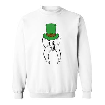 Tooth St Patrick's Day Cute Dental Assistant Irish Gift Gifts Sweatshirt | Mazezy