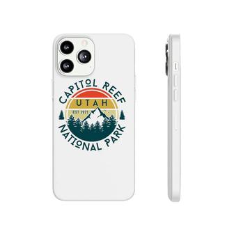 Capitol Reef National Park Utah Nature Hiking Outdoors Phonecase iPhone | Mazezy