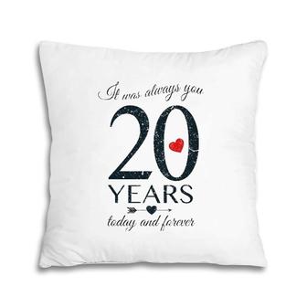 Romantic Couples 20Th Wedding Anniversary Pillow | Mazezy