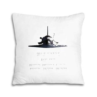 Space Shuttle 10Th Anniversary Last Flight 1981 2011 Ver2 Pillow | Mazezy