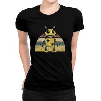 Cute Vintage & Retro Robot Art Science & Math Design Gift Women T-shirt | Mazezy