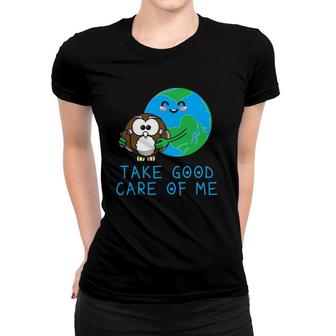 Happy Earth Day Planet Gift Idea Funny Hugging Owl Women T-shirt | Mazezy