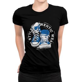 Klassische Schuhe Vintage Retro Street Style Streetwear Women T-shirt | Mazezy