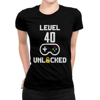 Level 40 Unlocked Video Game 40Th Birthday Gamer Women T-shirt - Seseable