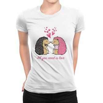 Cute Hedgehogs Kissing Valentine's Day Gift For Her Women T-shirt | Mazezy
