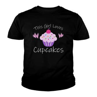 Cupcake Lover Gift Girls Women Mom Grandma Love Cooking Gift Youth T-shirt | Mazezy