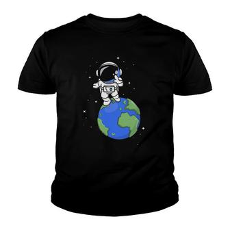 Earth Planet Space Scientist Universe Astronomy Astronaut Youth T-shirt | Mazezy AU