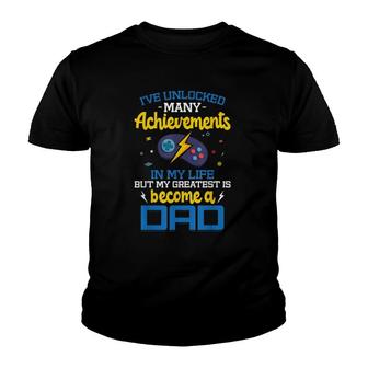 Gaming Dad Funny Father Kid Gamer Daddy Gifts Youth T-shirt | Mazezy