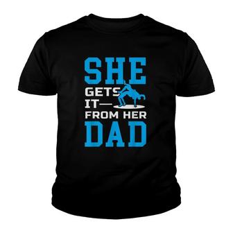Girls Wrestling Dad Father Wrestler Sports Gift Youth T-shirt | Mazezy